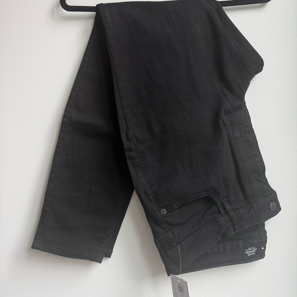 Old Navy Women's High-Rise Black Jeans 16L